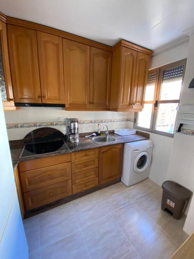 Apartment By The Beach Torrevieja Exterior foto